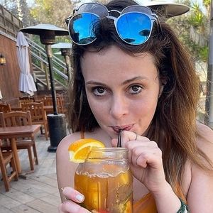 Meet your Posher, Muneira